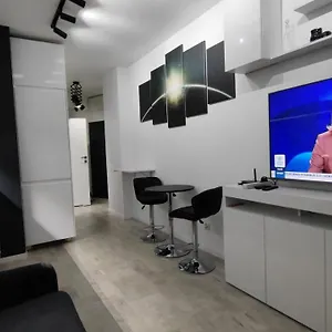 https://sky-view-legnicka33.hotelswroclaw.com